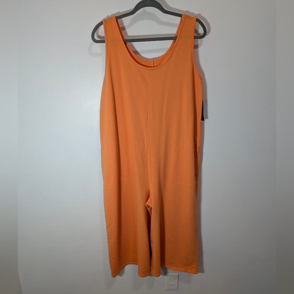 AnyBody Apricot Sleeveless Jumpsuit Size M. Oversized Relax Wide Leg Cropped